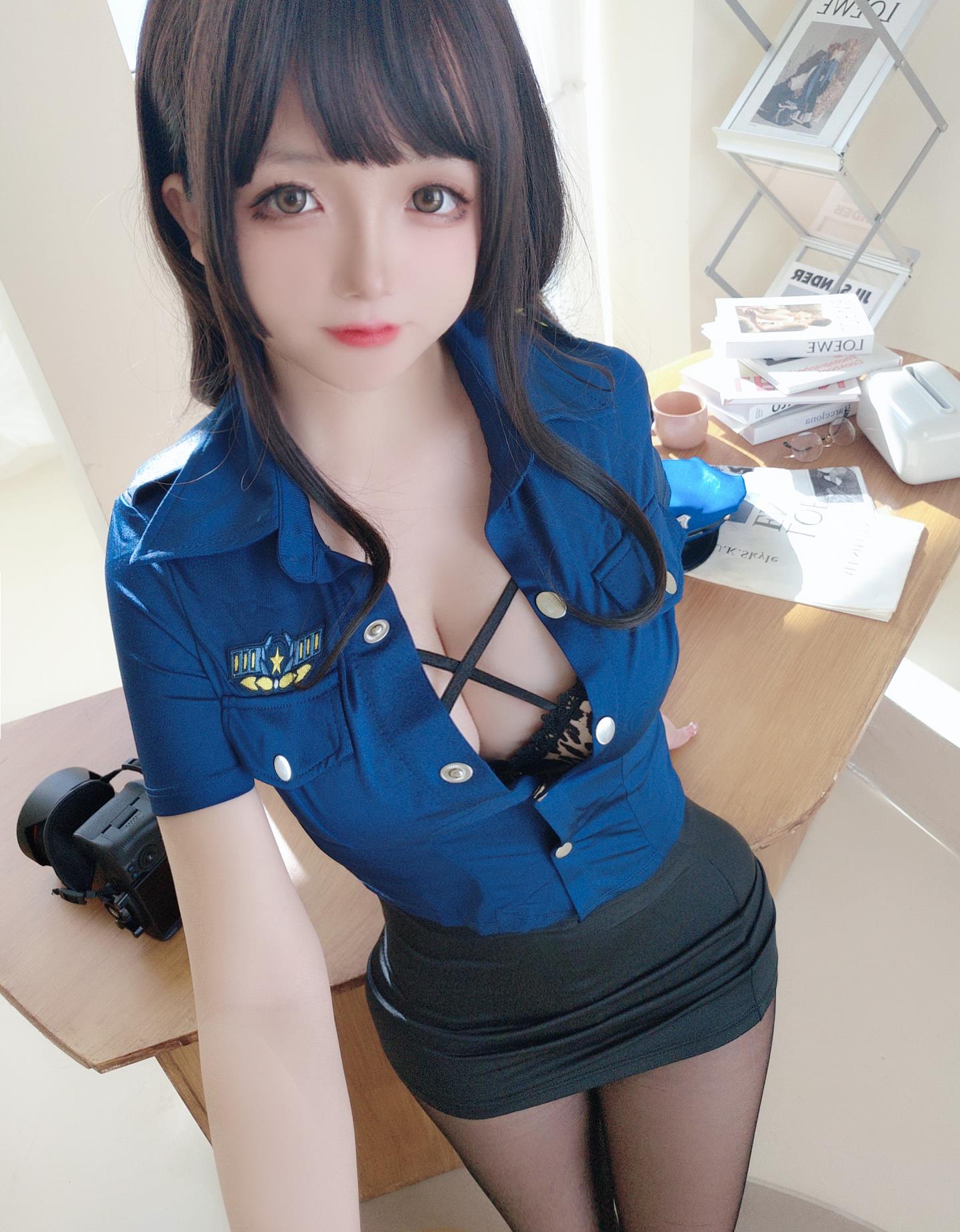 Cos Day Nai Jiao Vol.038 leopard print policewoman selfie(10)